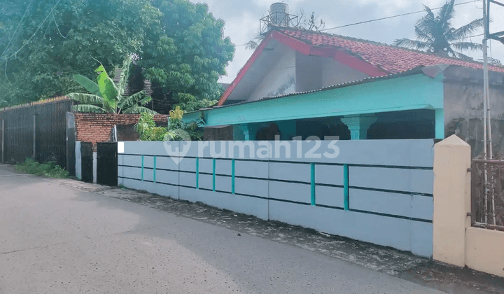 Asri House on Jl. Gamprit Jatimakmur, Pondok Gede - Strategic Location!