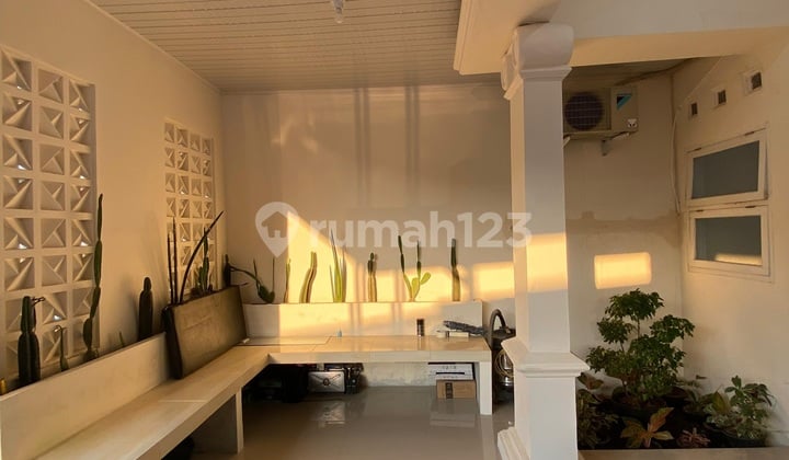 Rumah Siap Huni Semi Furnish Lingkungan Nyaman