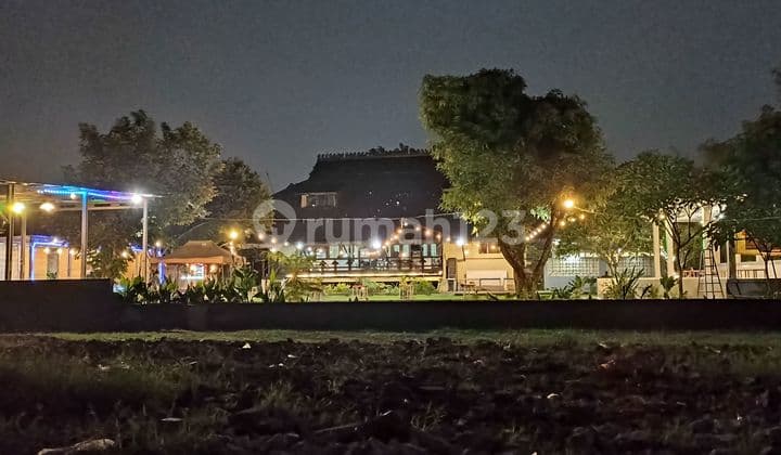 Artistic Wooden Ulin & Marble House with a Rare Beautiful Garden