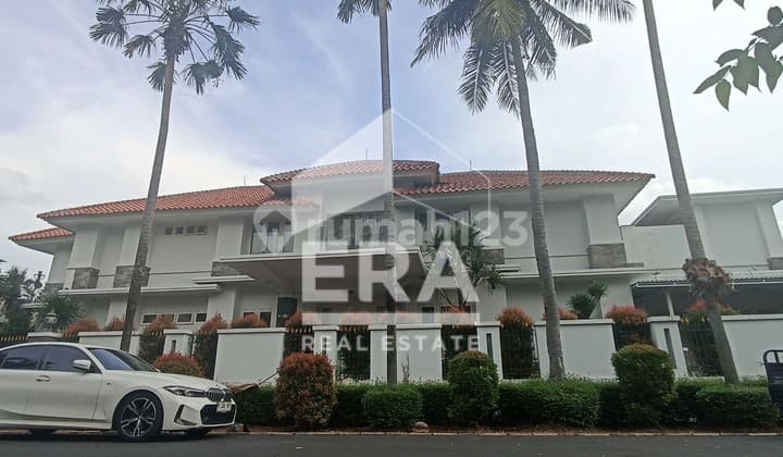 Rumah Mewah di Kawasan Elit Komplek Menteri dan Kedutaan