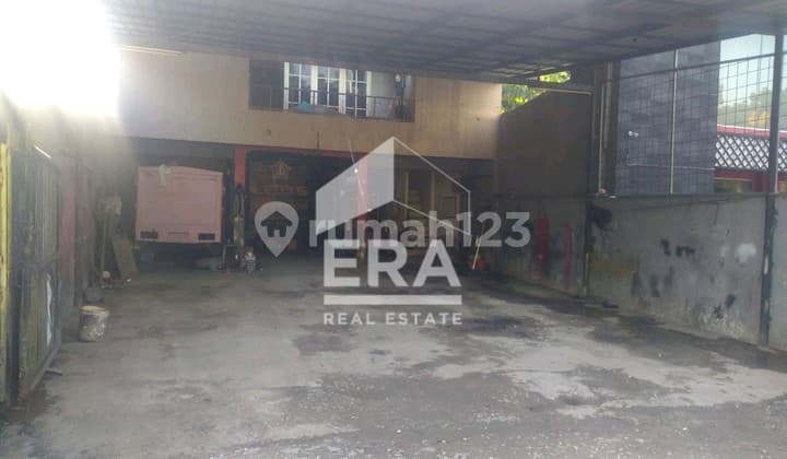 Rumah strategis jalan raya lenteng agung bisa untuk usaha Jakarta selatan