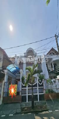 Well-Maintained House in a Beautiful Residential Area