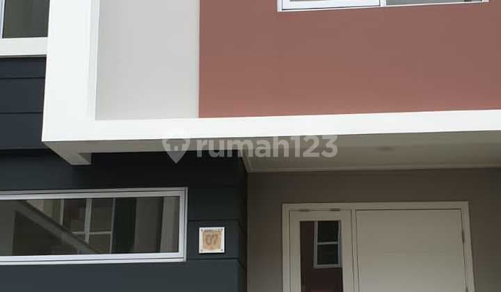 For Rent Semi Furnished House in Agnesi Cluster Gading Serpong