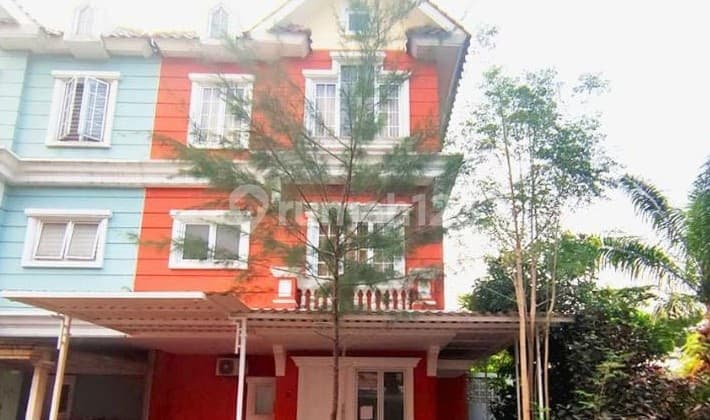 Disewakan Rumah Hook Tiga Lantai Omaha Village Gading Serpong Tangerang