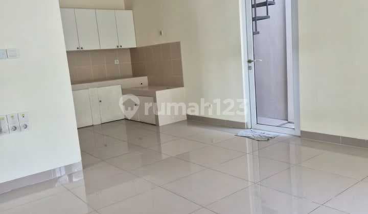 For Rent Semi-Furnished House in the Latest Symphonia Area Strategic Location