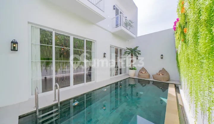 For Lease - Luxury 3 Bedroom Villa In Umalas - Sdlk154
