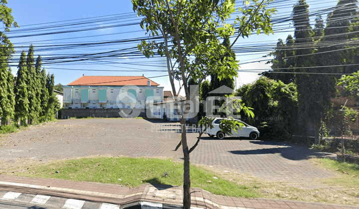 EXPANSIVE 11.25 ARE LAND ON LEASEHOLD PRIME LOCATION NEAR BEACH PERFECT FOR RESTAURANT - SLLD007