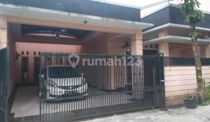 Rumah Bagus Siap Huni Di Komplek Jtbening Permai di Bekasi