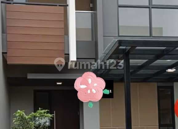 Rumah Bagus di Clsuter Magenta di Summarecon di Bekasi