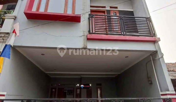 Rumah 3lantai Melong Green Cijerah Bandung Ramai