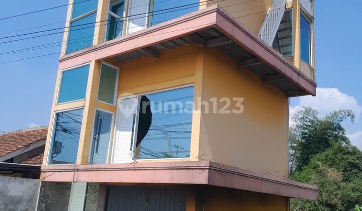 RUKO 3 LANTAI KOMPLEK RANCA MANYAR RANCA EMAS