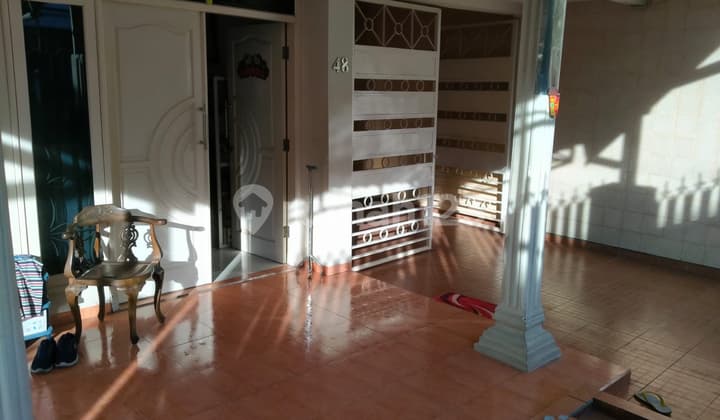 Rumah Darmo Baru Barat: 5 Kamar, 2 Lantai, KPR, Bebas Banjir