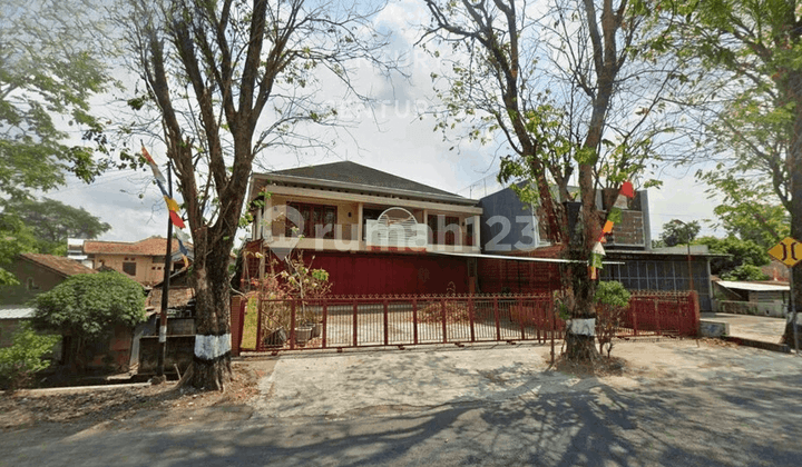2-Story Shop House on Bantul Road, an Ideal Location for Business