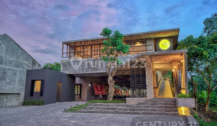 Two-Story Building on Jl Palagan Ready to Use, Suitable for Office or Culinary Business