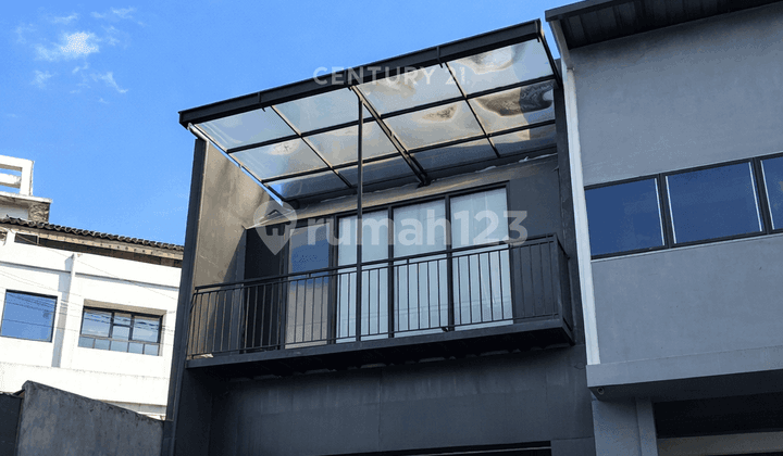 Ruko Ring Road Utara 3 Lantai Bonus Billboard Utk Promo