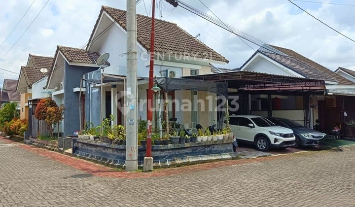 Rumah 3 Kamar Dengan Onegate System Di Mlati Dekat Pasar Cebongan