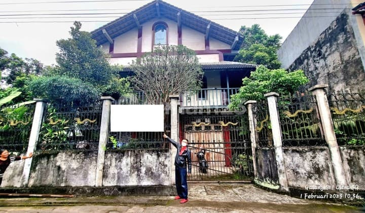 Rumah 2 Lantai Dgn 4 KT Dan 3 KM Di Seyegan Cocok Untuk Hunian