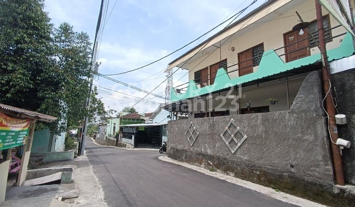 Kos 24+1 Kamar Dekat Dengan UII Jalan Kaliurang
