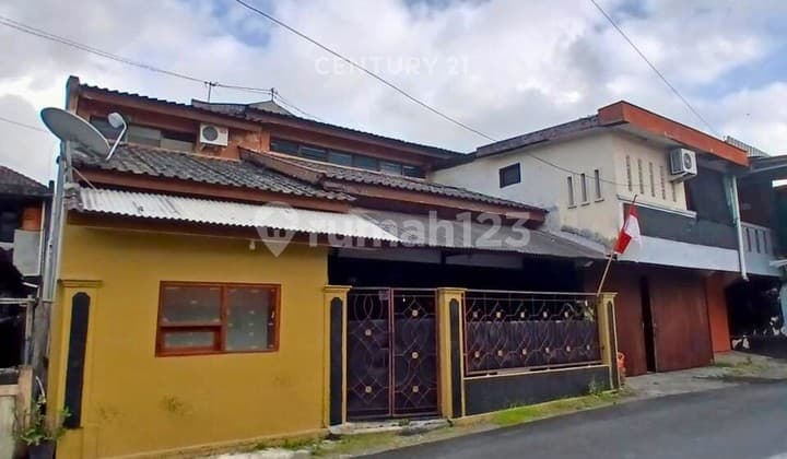 Rumah Full Bangunan Di Maguwoharjo Dekat Pasar Stan