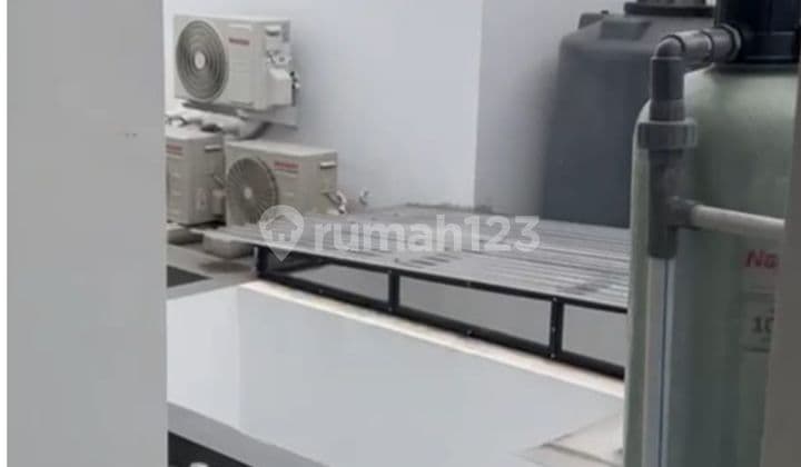 Rumah Nyaman & Aman untuk Keluarga Tercinta di Maison De Wisteria