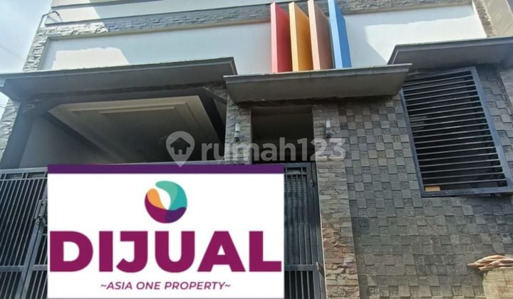 Rumah 2 Lantai Siap Huni Dalam Perumahan Di Rawalumbu Bekasi