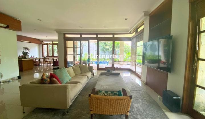 Kemang Area, Dijual Rumah Hunian Mediteranian Dalam Komplek One Gate System