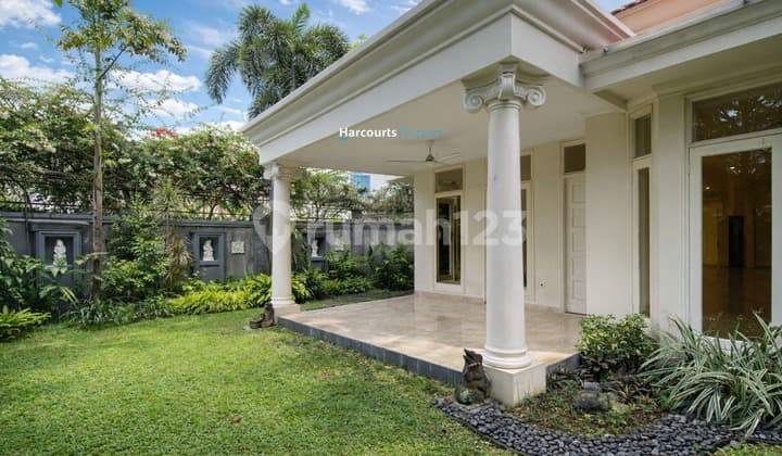 Cilandak Area, Disewakan Rumah 1 Lantai Vibes Tropical Lokasi Strategis Dekat Gerbang Toll Jorr, Jakarta Selatan