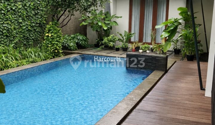 Permata Hijau Area, Modern Minimalist House for Rent in a Quiet and Comfortable Environment in Permata Hijau