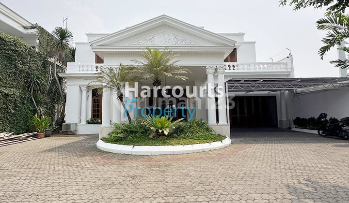 Menteng Area, Dijual dan Disewakan Rumah Klasik Kawasan Elite Row Jalan Lebar di Menteng