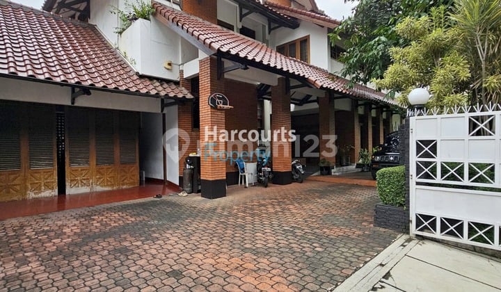 Pondok Indah Area, Turun Harga Rumah Hunian Klasik Lokasi Strategis Kawasan Elite di Duta Indah