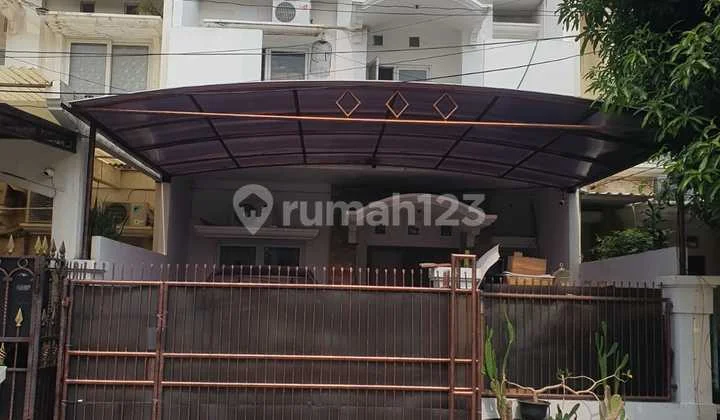 Rumah Dekat Mall Siap Huni Gading Nirwana Jakarta Utara