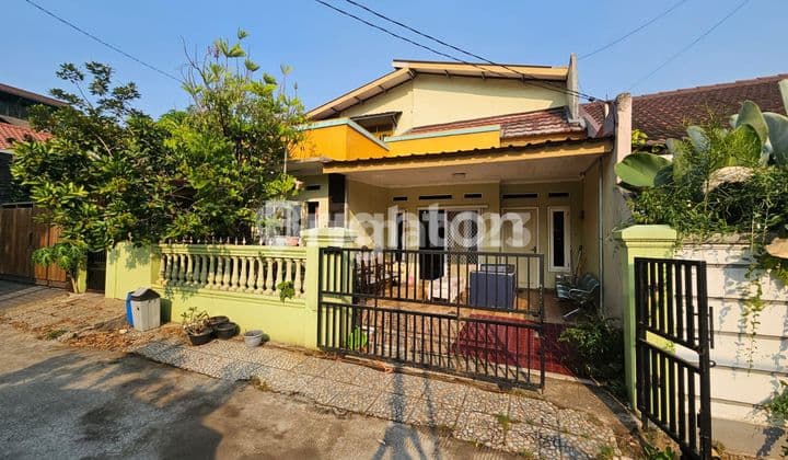 COMFORTABLE AND LUSH RESIDENCE IN THE COMPOUND