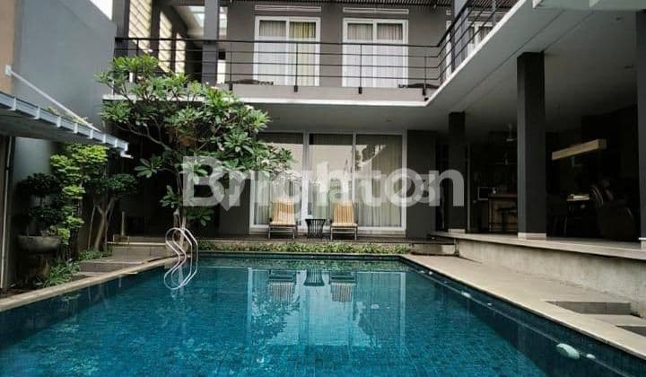 HUNIAN CANTIK LUAS SIAP HUNI PLUS KOLAM RENANG DI CIMANGGIS