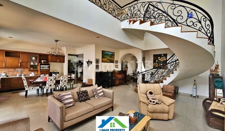 Rumah Cozy Turun Harga di Cluster Favourite Kota Wisata Cibubur