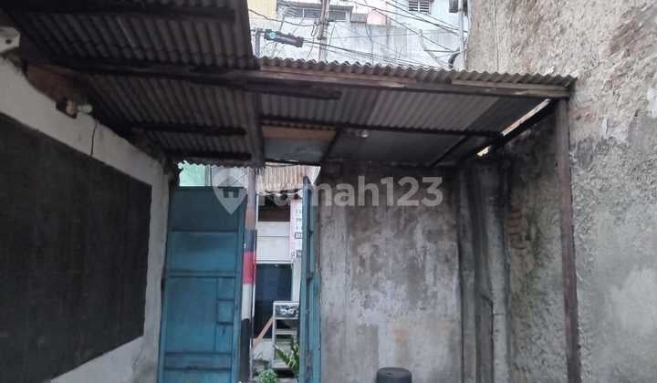 Ruko Bentuk T di Roxy Dijual Murah Lokasi Pinggir Jalan Raya