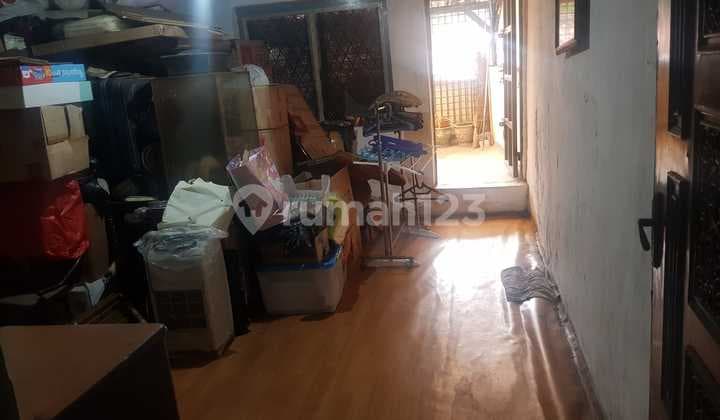 Ruko Tua Hitung Tanah di Jembatan Lima Lokasi Ramai Cocok Utk Toko