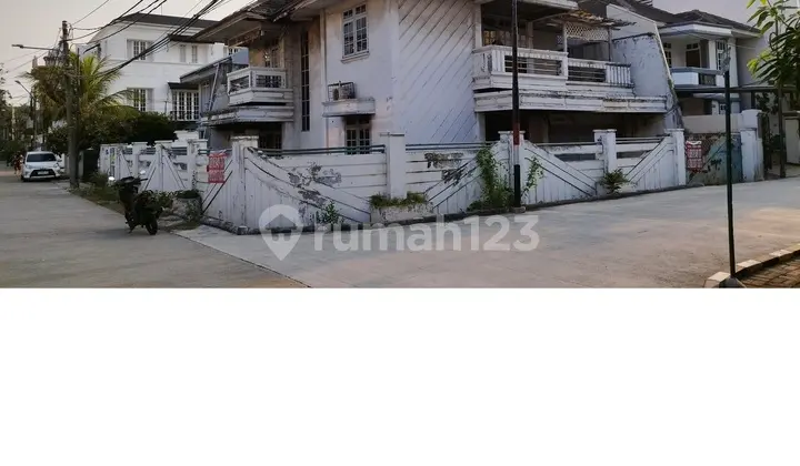 Rumah Tua Anggap Tanah 380m SHM Kelapa Gading