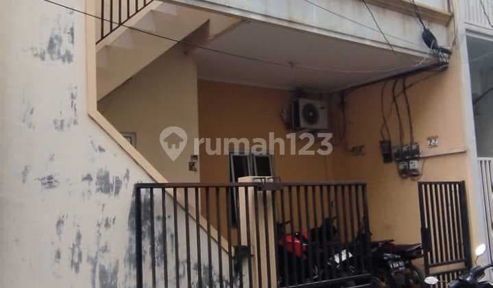 SHM house converted into a boarding house, one-car road, spacious, Petojo Roxy
