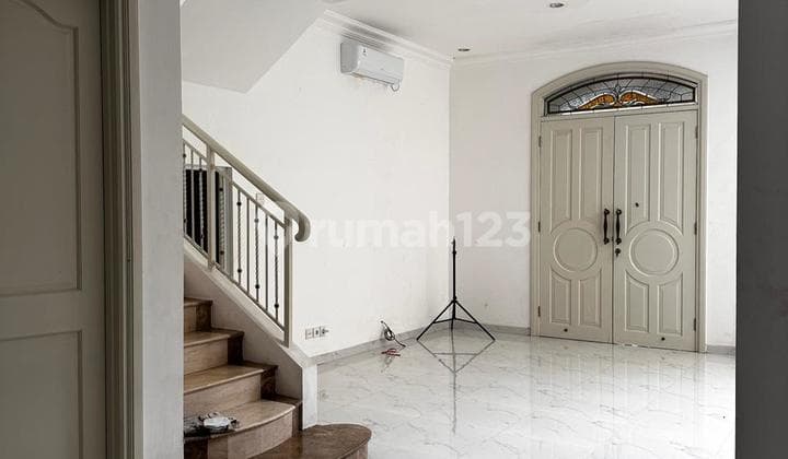 American Style House for Sale, Rent, and Tourism at Bukit Mas