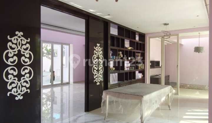 Rumah Mewah 2 Lantai Sudah Renovasi Palm Beach Pakuwon City