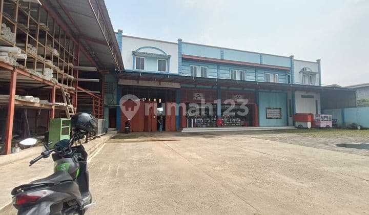 Tanah dan Toko/Gudang di Jalan Raya Lapan Cisauk