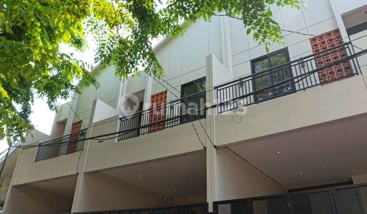 Rumah Baru Cantik 2 Lt Duri Kepa Kamar Utama Luas Row 2 Mb