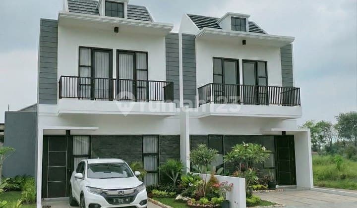 Rumah 2 Lantai di Savana Hills Dago View Kota Bandung