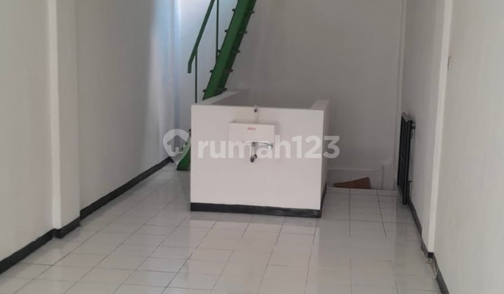 Ruko 3.5 Lantai Siap Pakai Klampis Surabaya Timur