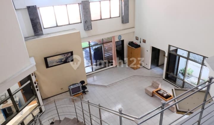 Rumah Mewah Kertajaya Indah Surabaya Timur