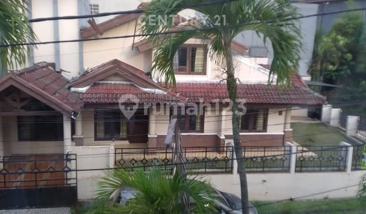 Dijual Cepat Rumah Hook 2 Lantai di Sektor 9 Bintaro