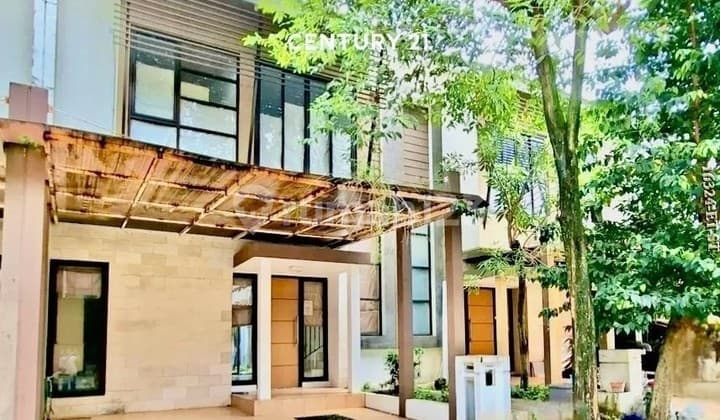 Rumah Modern dengan Masih Ada Halaman Belakang di Discovery
