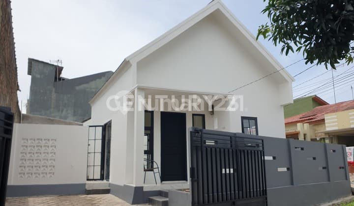 Hunian Bagus Sekali Sudah Renovasi Permata Safir