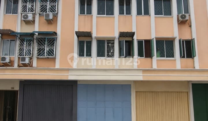 Shop House, 4 Floors, in Jembatan Lima