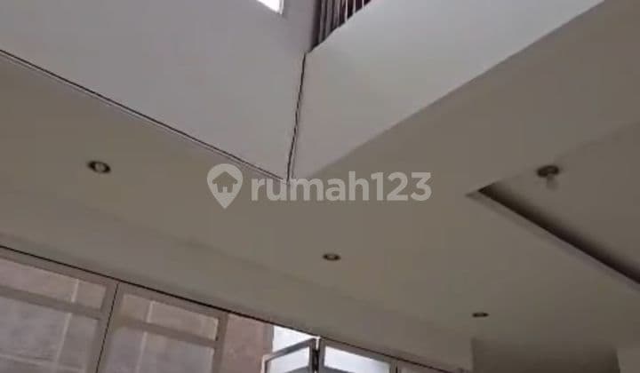 Rumah Besar Nyaman Di Mekar Wangi Bandung Kota